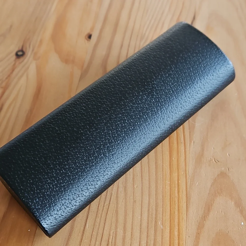 Burberry eyeglasses case